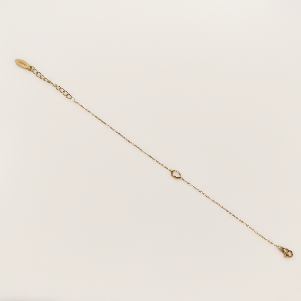 Teardrop Crystal Minimal Bracelet - B467