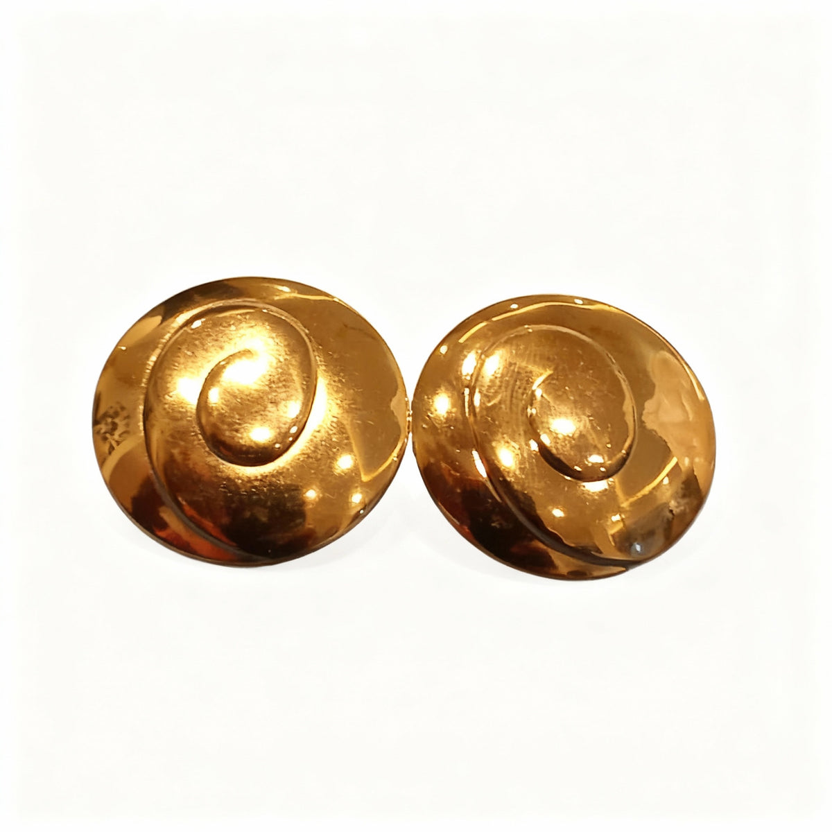 Golden Swirl Stud Earrings - B615
