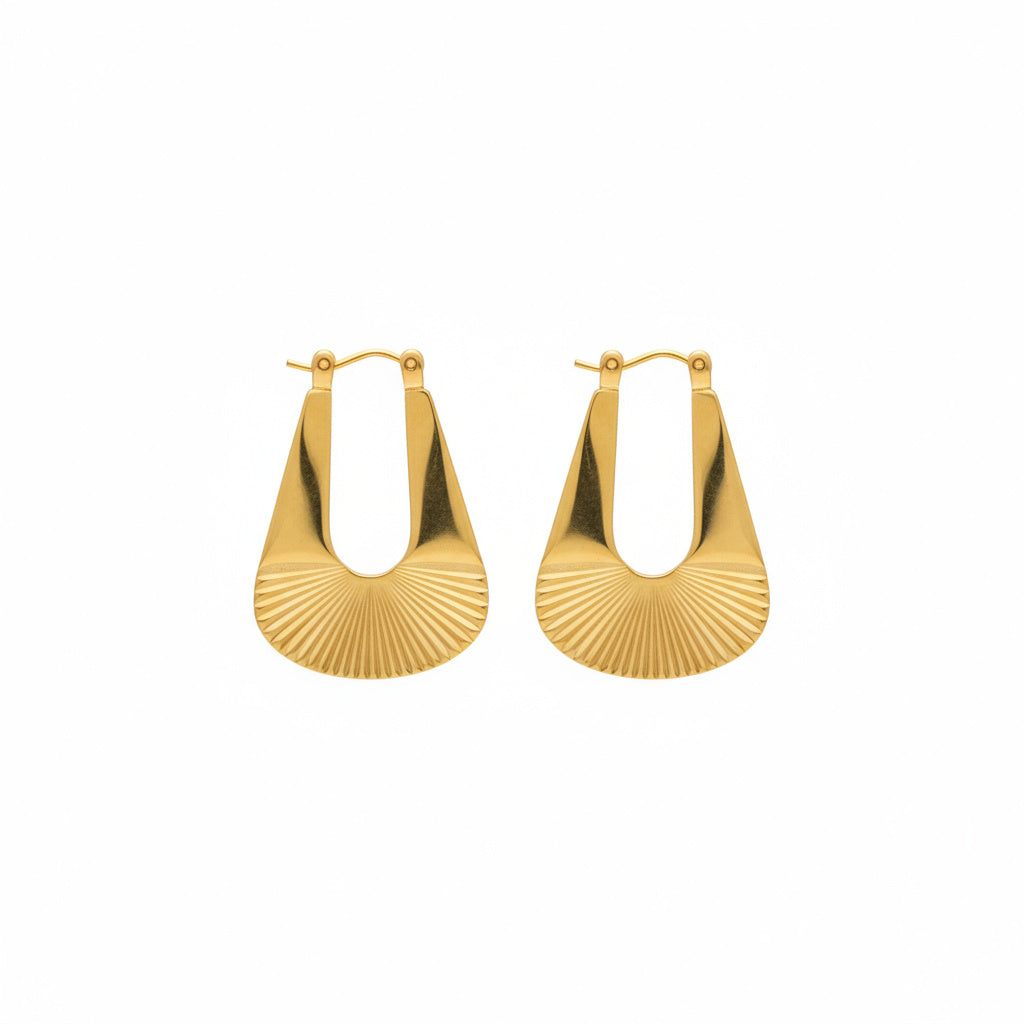 Radiant Fan Gold Earrings -B665
