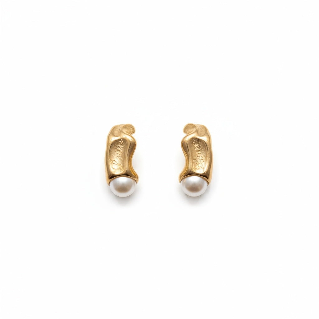 Sculpted Pearl Accent Gold Stud Earrings - B668